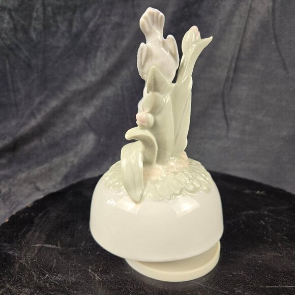 Porcelain Music Box Two Birds Perched on Greenery Green Blue Cream Vintage - Picture 4 of 15